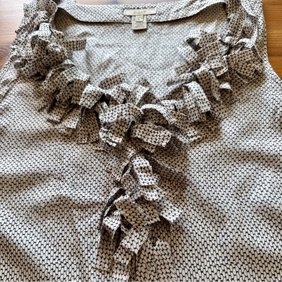 J.Crew Silk Waterfall Ruffled V-Neck Tank  - Size 8 - Picture 3 of 8
